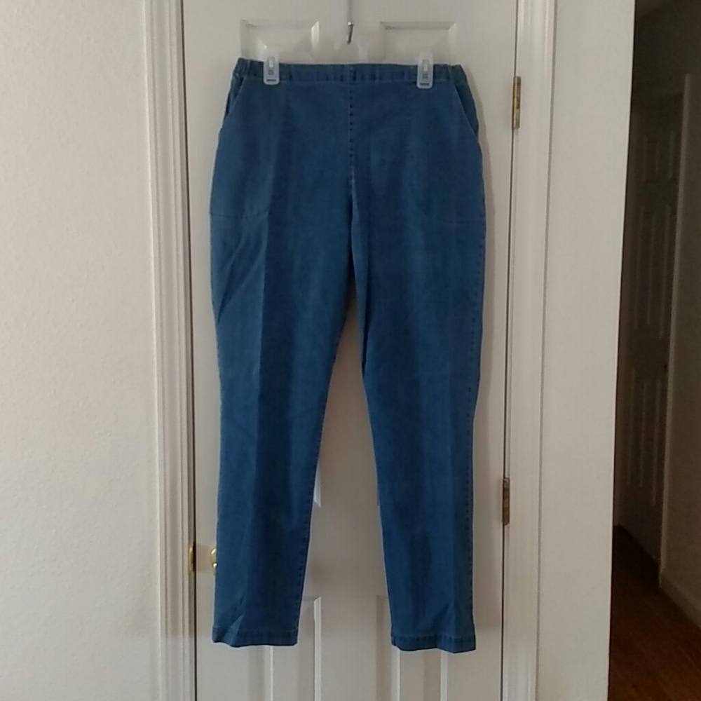 Croft & Barrow Woman's Jeans